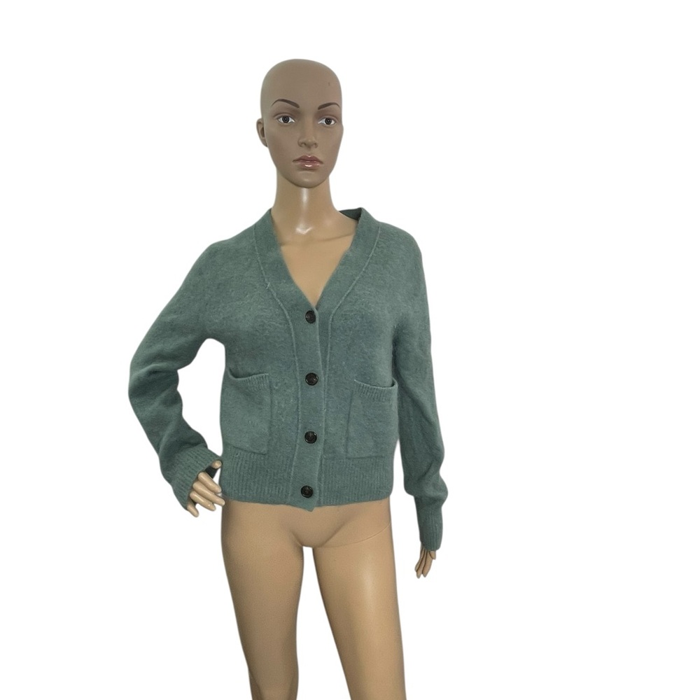 Arket Women’s Size XS Long Sleeve V Neck Solid Green Alpaca Marino Cardigan